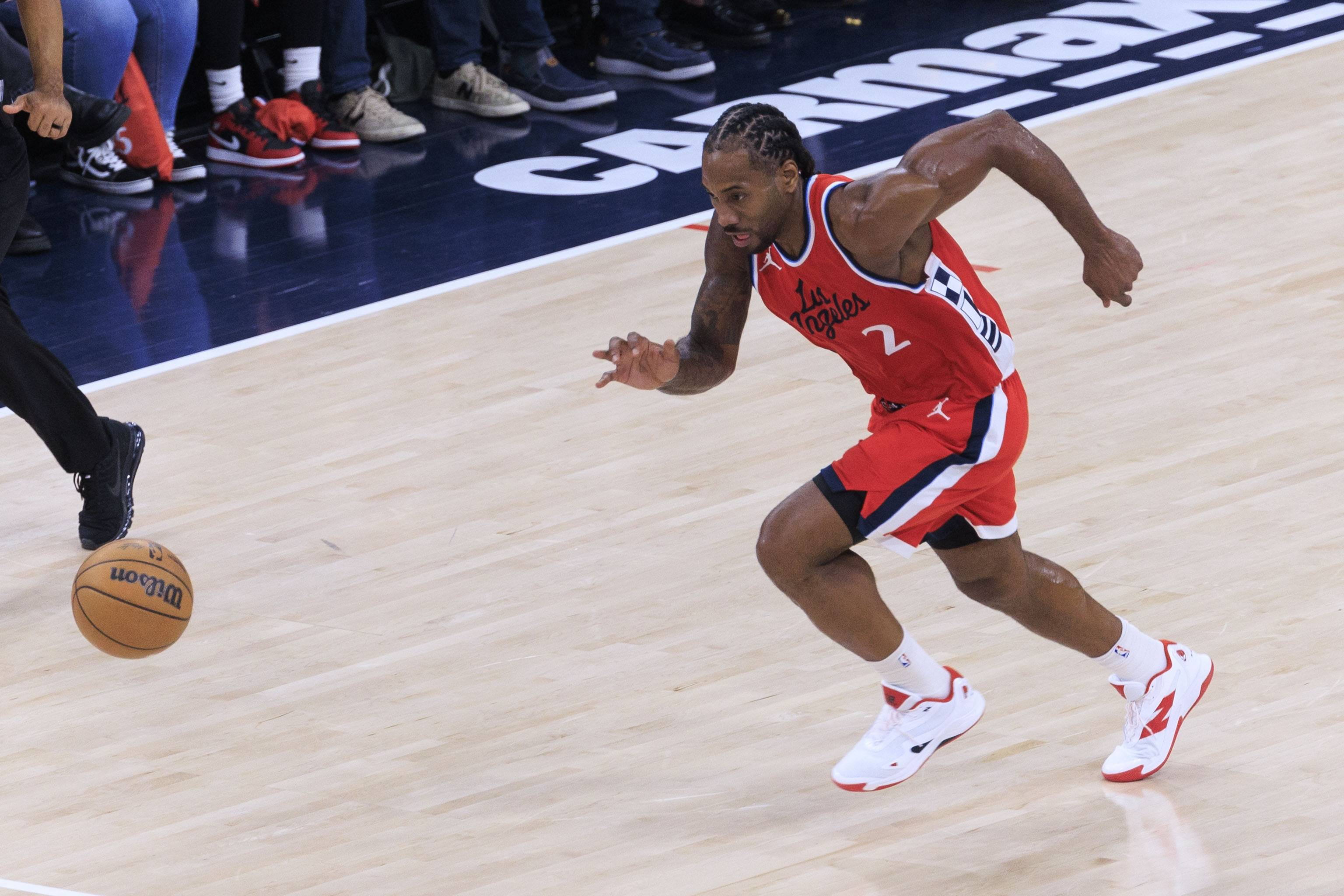 爱游戏棋牌 -关于洛杉矶快船发布备战花絮，今晚单刀错失，意大利杯任务艰巨，数据趋势出现新变化的信息