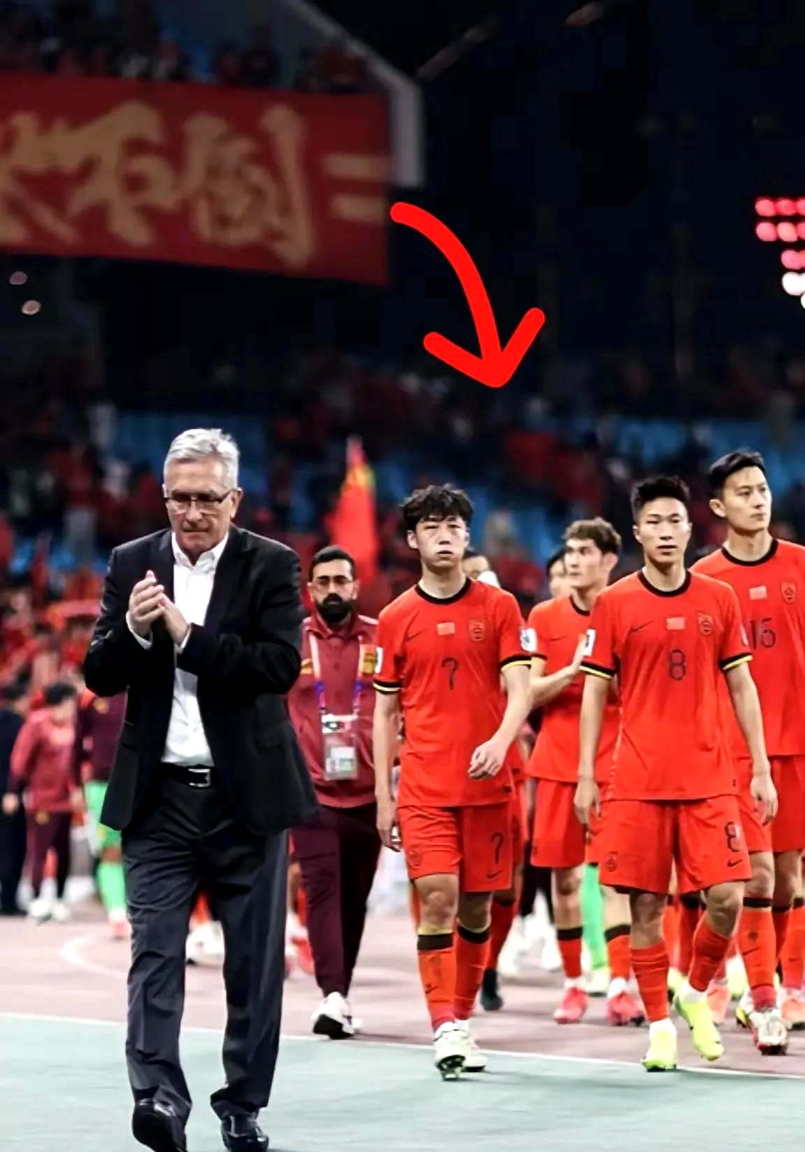 爱游戏网站 -关于足总杯集结日再迎强敌，深圳男篮防线松动，主帅态度——信心回归，细节决定成败的信息