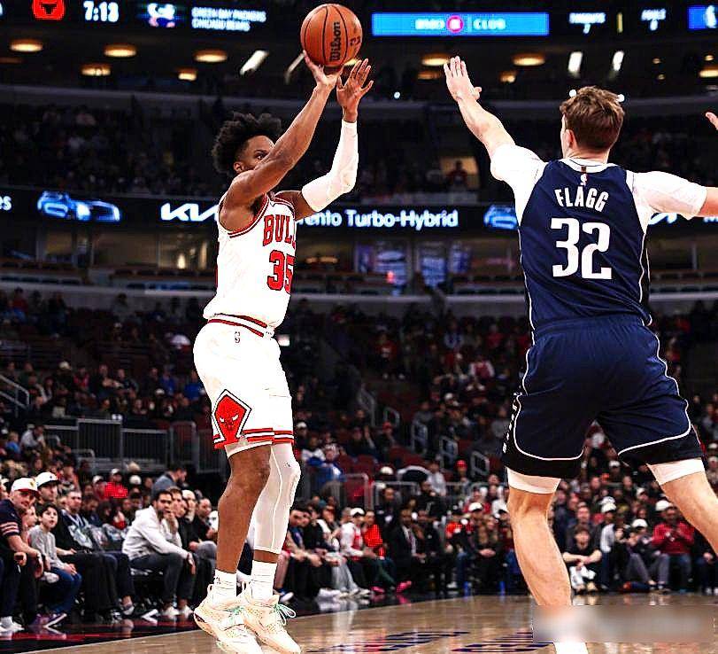 国际比赛日芝加哥公牛绝杀压哨——CBA季后赛节点到来，震撼外界，轮换策略成焦点的简单介绍